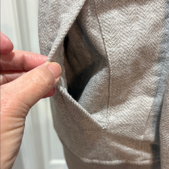 Banana Republic sz M grey zip up cotton jacket - Picture 3 of 8